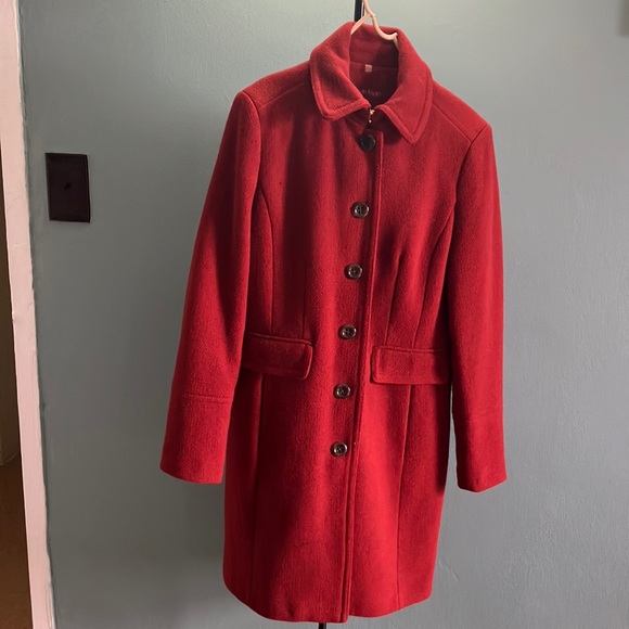 Calvin Klein Jackets & Blazers - Calvin Klein coat, pre owned, red color